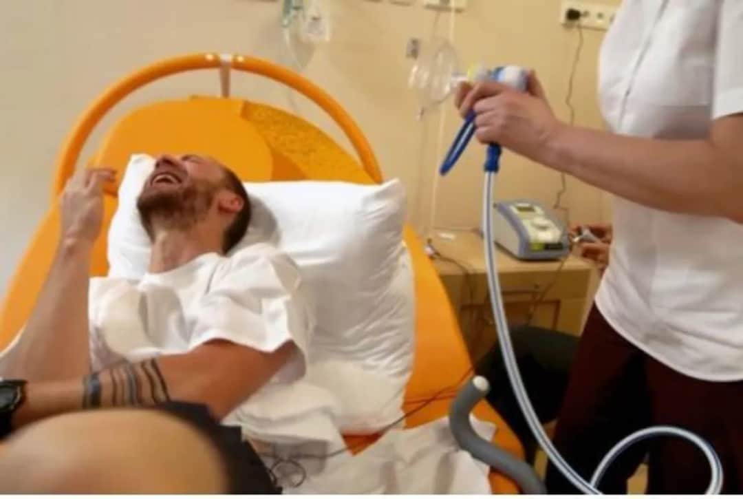 Kossakowski eksperyment z porodem: prawda o bólu porodowym i reakcjach kobiet