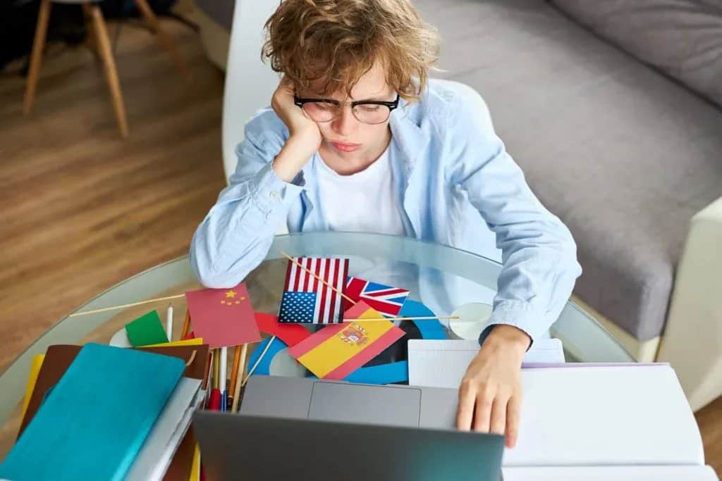 Nauczanie zdalne czy tradycyjne: co wybrać, aby uniknąć błędów?